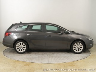Opel Astra 2.0 CDTI 2011