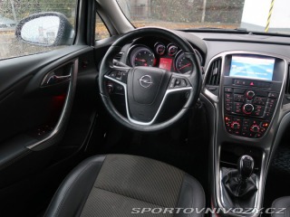 Opel Astra 2.0 CDTI 2011