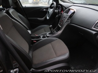 Opel Astra 2.0 CDTI 2011