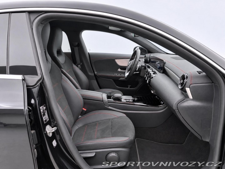 Mercedes-Benz CLA 1,3 200 120kW AMG-Line CZ 2022