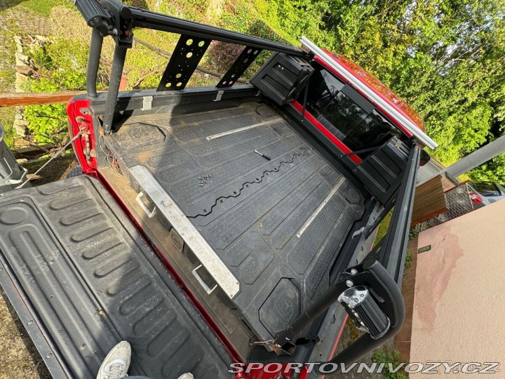Dodge Ostatní modely RAM 5,7   HEMI V8 | 4×4 | LIF 2013