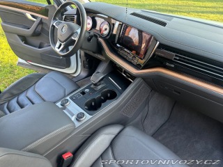 Volkswagen Ostatní modely Touareg 3,0   Tdi 170 kw TOP STAV 2019