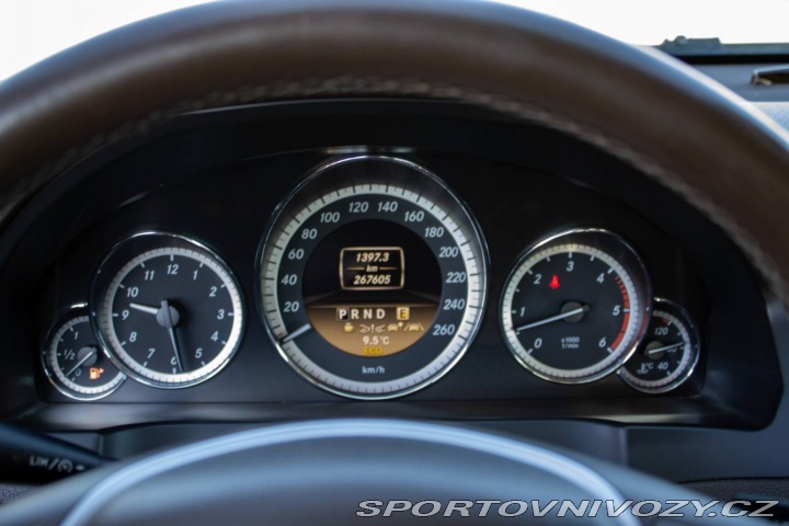 Mercedes-Benz E Kupé  350 CDI BlueEFFICIE 2011