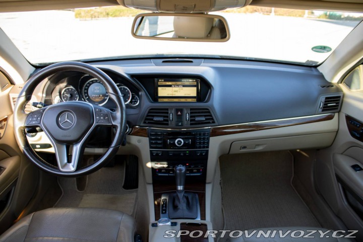 Mercedes-Benz E Kupé  350 CDI BlueEFFICIE 2011