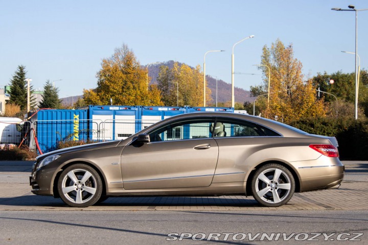 Mercedes-Benz E Kupé  350 CDI BlueEFFICIE 2011