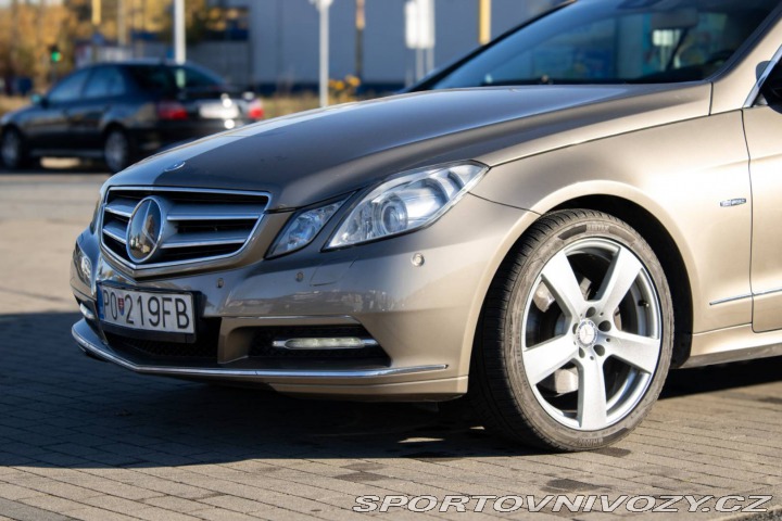Mercedes-Benz E Kupé  350 CDI BlueEFFICIE 2011