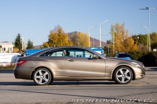 Mercedes-Benz E Kupé 350 CDI BlueEFFICIE 2011