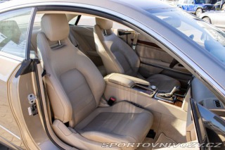 Mercedes-Benz E Kupé 350 CDI BlueEFFICIE 2011