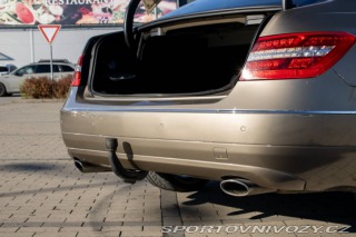 Mercedes-Benz E Kupé 350 CDI BlueEFFICIE 2011