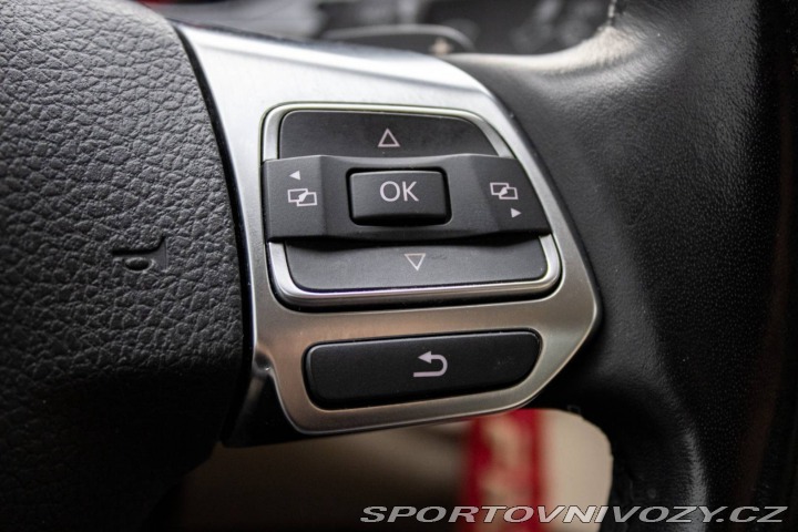 Volkswagen Passat CC CC  2.0 TSI Highline / 15 2011