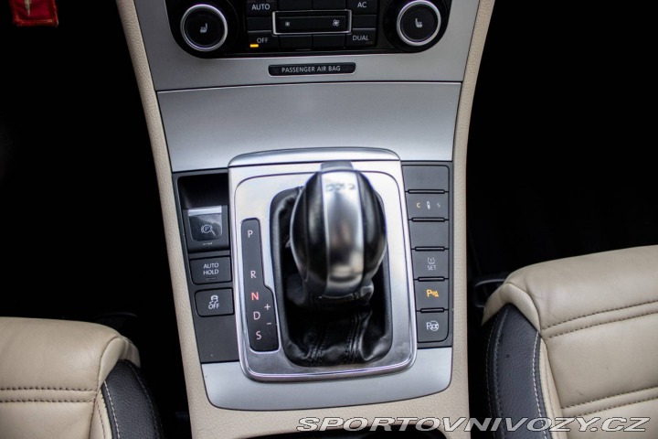 Volkswagen Passat CC CC  2.0 TSI Highline / 15 2011