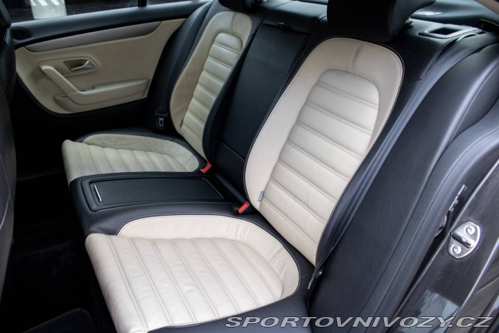 Volkswagen Passat CC CC  2.0 TSI Highline / 15 2011