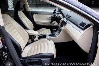 Volkswagen Passat CC CC 2.0 TSI Highline / 15 2011