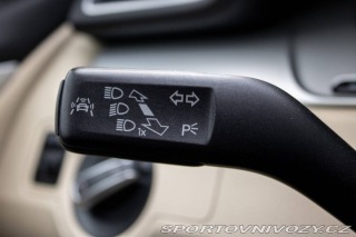 Volkswagen Passat CC CC 2.0 TSI Highline / 15 2011