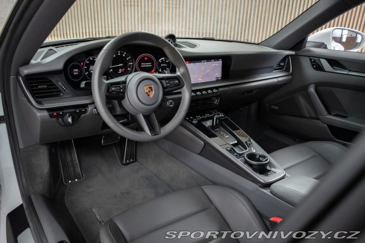 Porsche 911 992 CARRERA 4*BLACK PAKET 2019