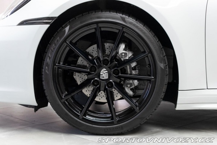 Porsche 911 992 CARRERA 4*BLACK PAKET 2019