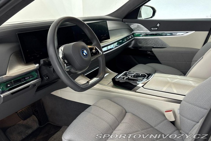 BMW i7 xDrive60 2022