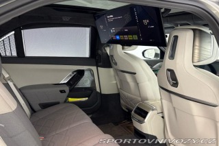 BMW i7 xDrive60 2022