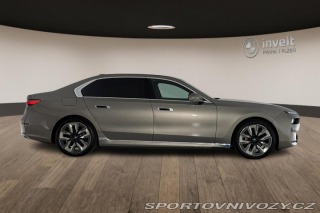 BMW i7 xDrive60 2022