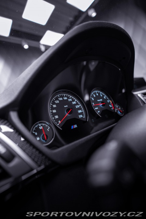 BMW M4 2016