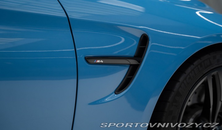 BMW M4 2016
