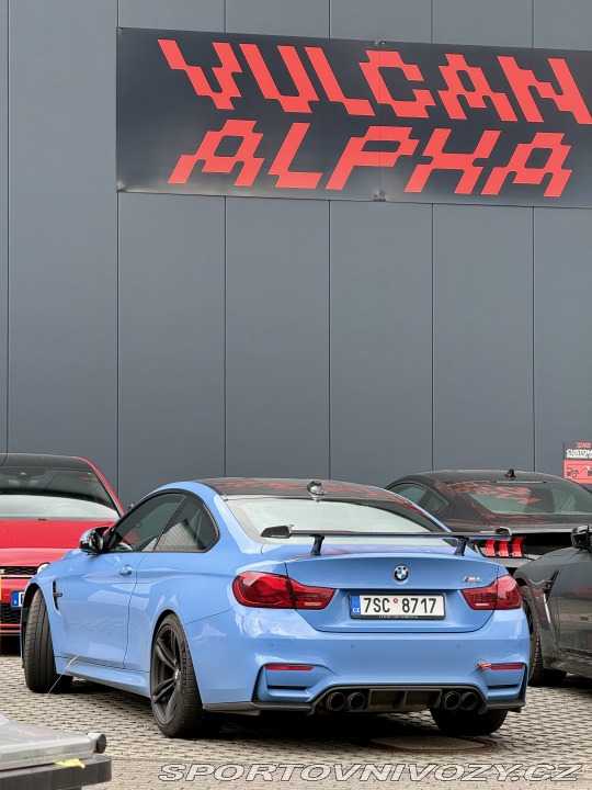 BMW M4 2016