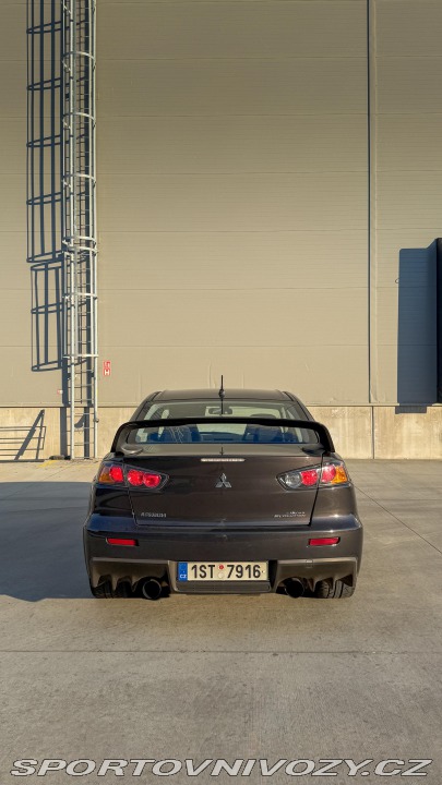Mitsubishi Lancer EVO X 2011