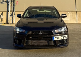 Mitsubishi Lancer EVO X 2011