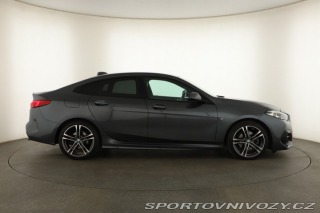 BMW 2 Sport Line 218d 2021