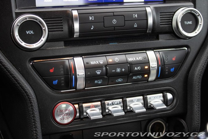 Ford Mustang  2021