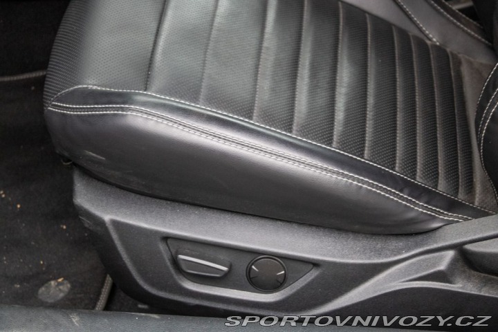 Ford Mustang  2021