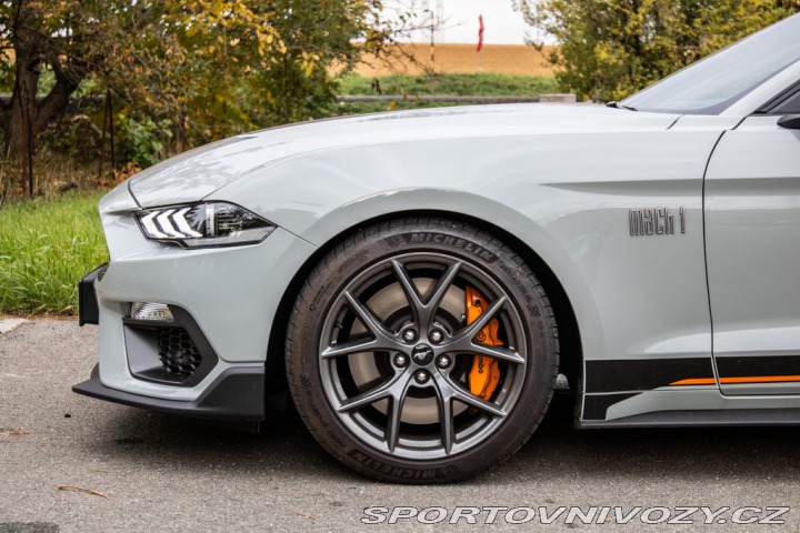 Ford Mustang  2021