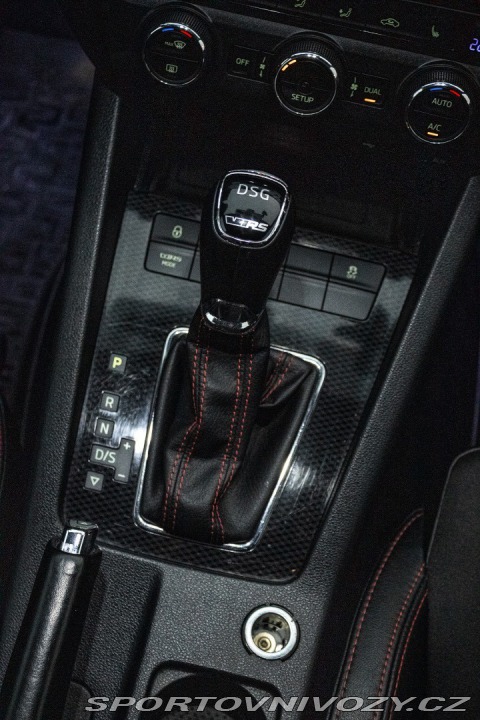 Škoda Octavia RS Combi III 2.0 TDI DPF R 2015
