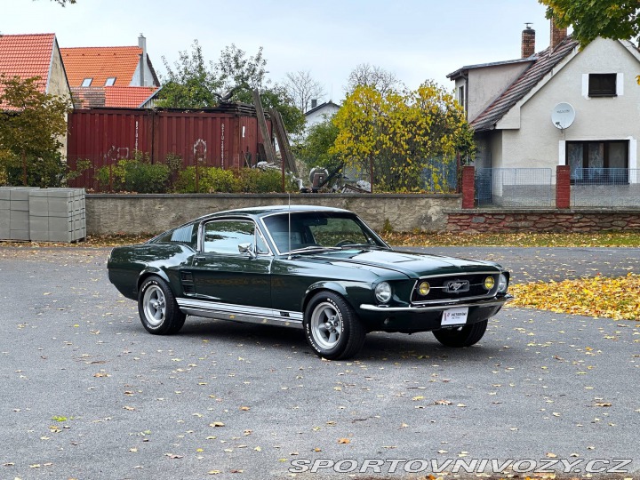 Ford Mustang Fastback „Bullitt“ GT paket, V8 289 1967