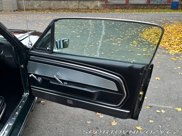 Ford Mustang Fastback „Bullitt“ GT paket, V8 289 1967