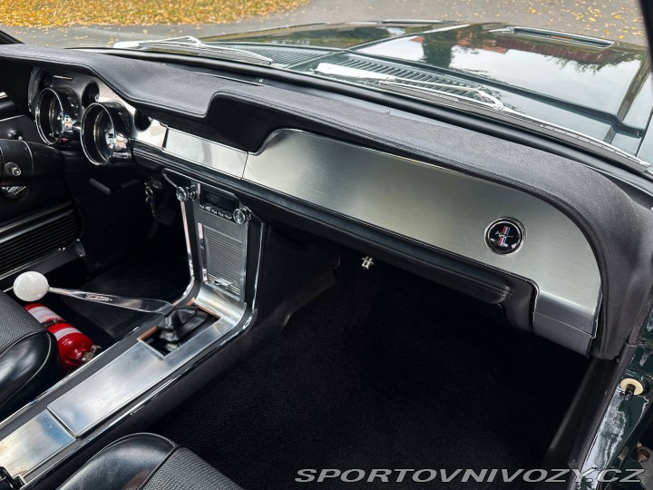 Ford Mustang Fastback „Bullitt“ GT paket, V8 289 1967