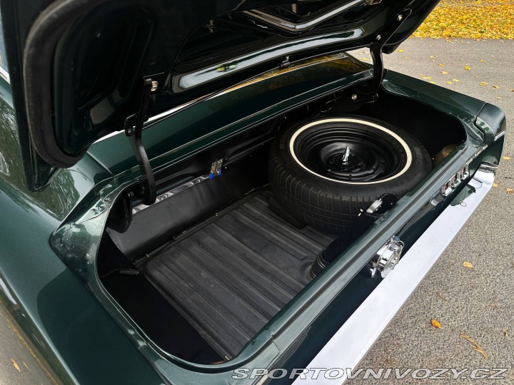 Ford Mustang Fastback „Bullitt“ GT paket, V8 289 1967