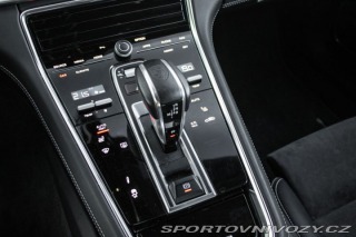 Porsche Panamera 2021