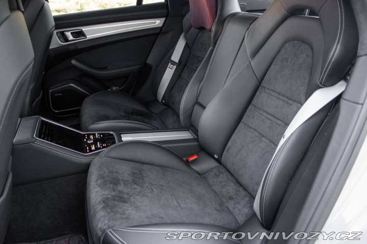 Porsche Panamera GTS 4x4 368kW 2025 / AJ 2025