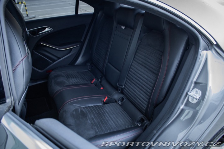 Mercedes-Benz CLA Kupé 220 CDI AMG LINE, 1 2013