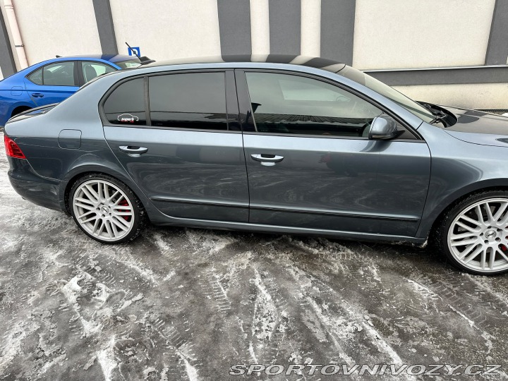 Škoda Superb 3.6 V6 4x4 DSG 2009
