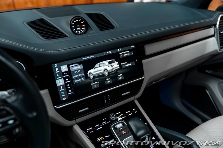 Porsche Cayenne Turbo 2019
