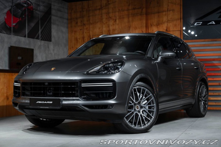 Porsche Cayenne Turbo 2019