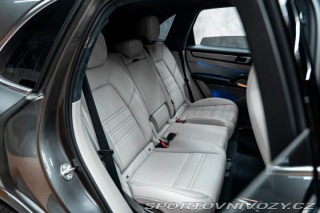 Porsche Cayenne Turbo 2019