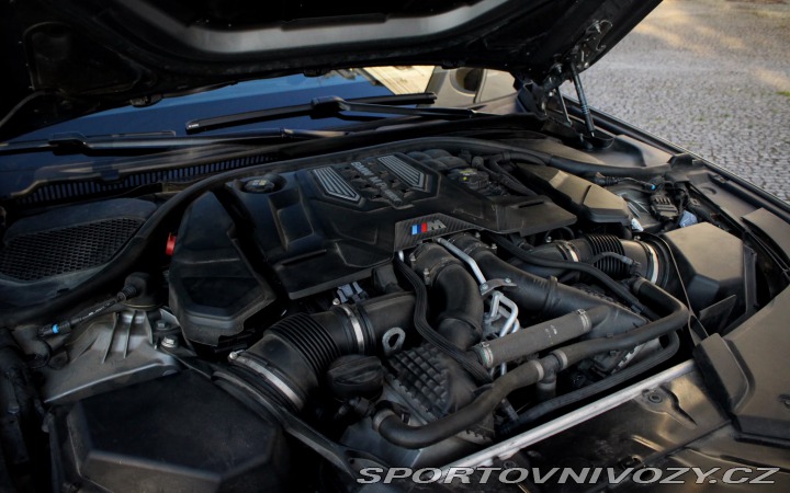 BMW M5 2021