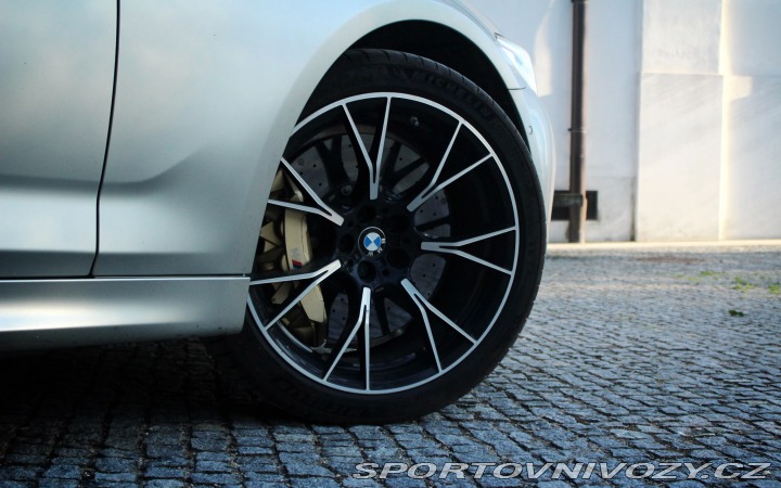 BMW M5 2021