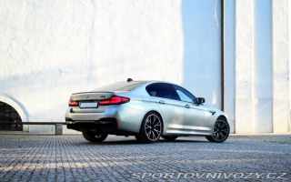 BMW M5  2021