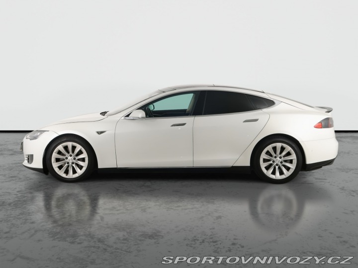 Tesla Model S 85D 2015