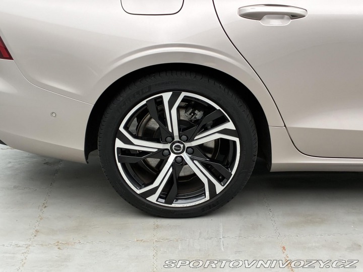 Volvo S60 2,0 B5 184kW Ultimate Dar 2023