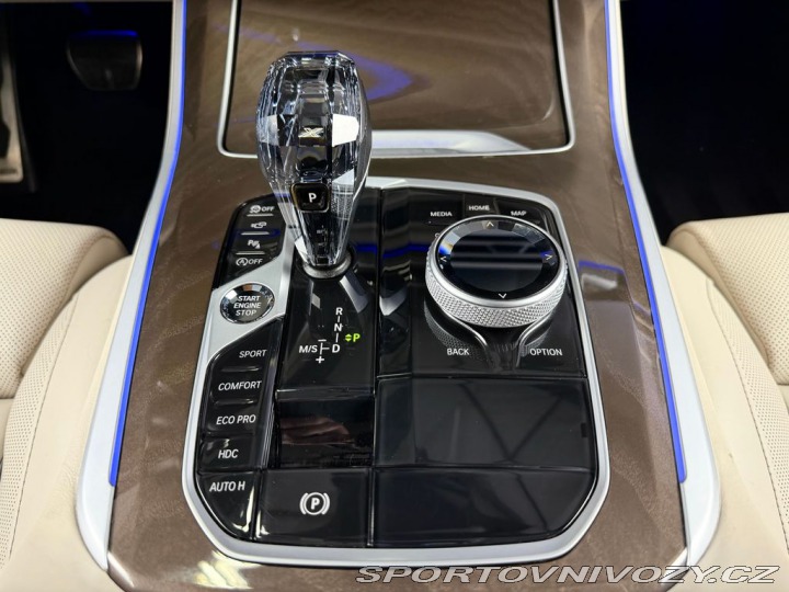 BMW X5 M50i xDrive, LASER, MASÁŽ 2022